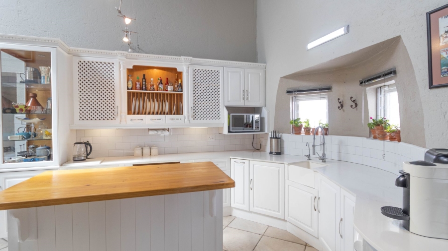 5 Bedroom Property for Sale in Paternoster Western Cape